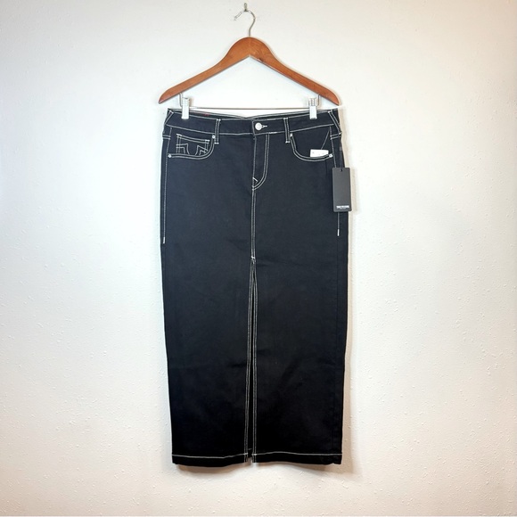 True Religion Women’s Denim Slit Front Black Maxi Skirt Size 30 NWT - Picture 1 of 9